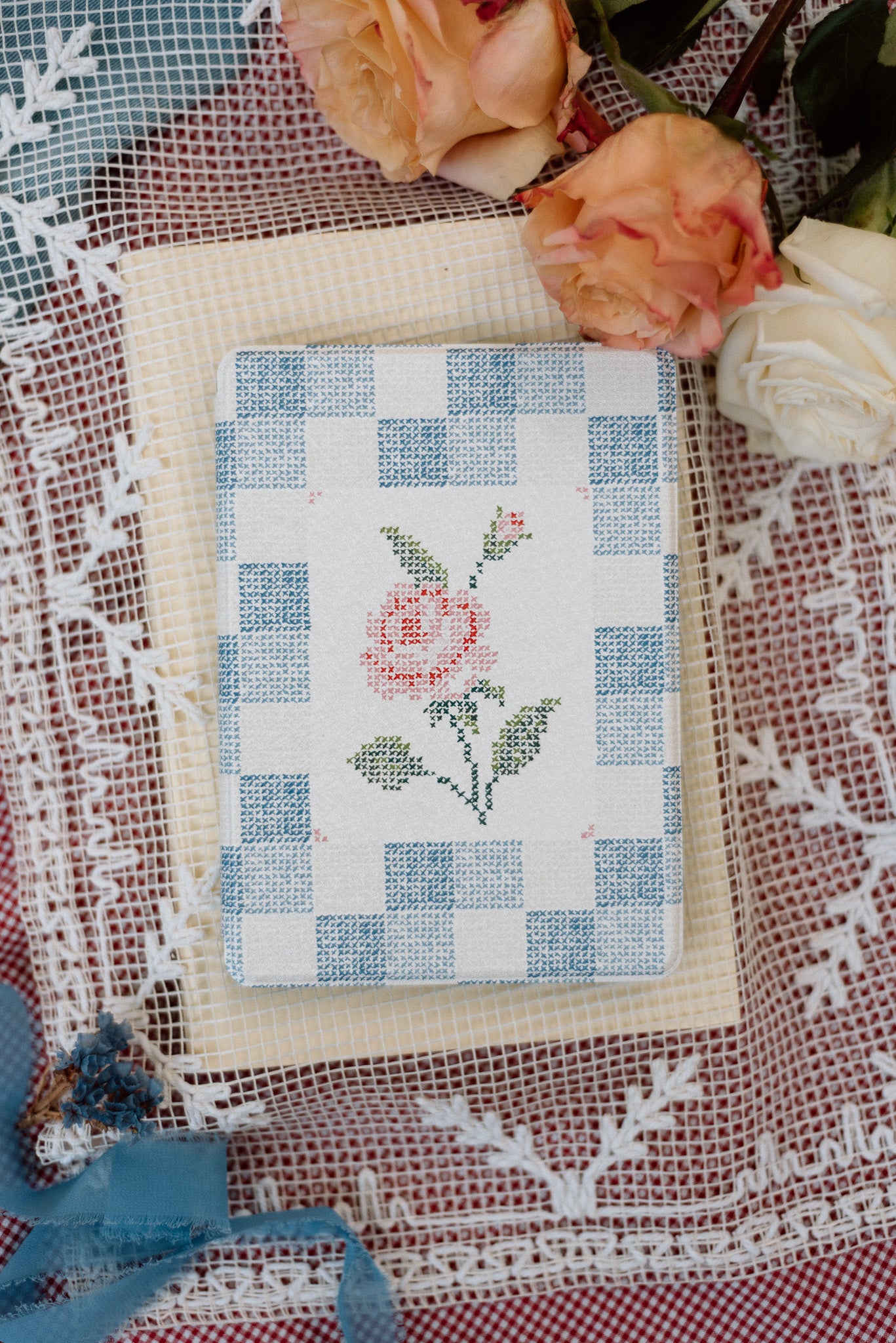 Rose & Thread - Kindle Case