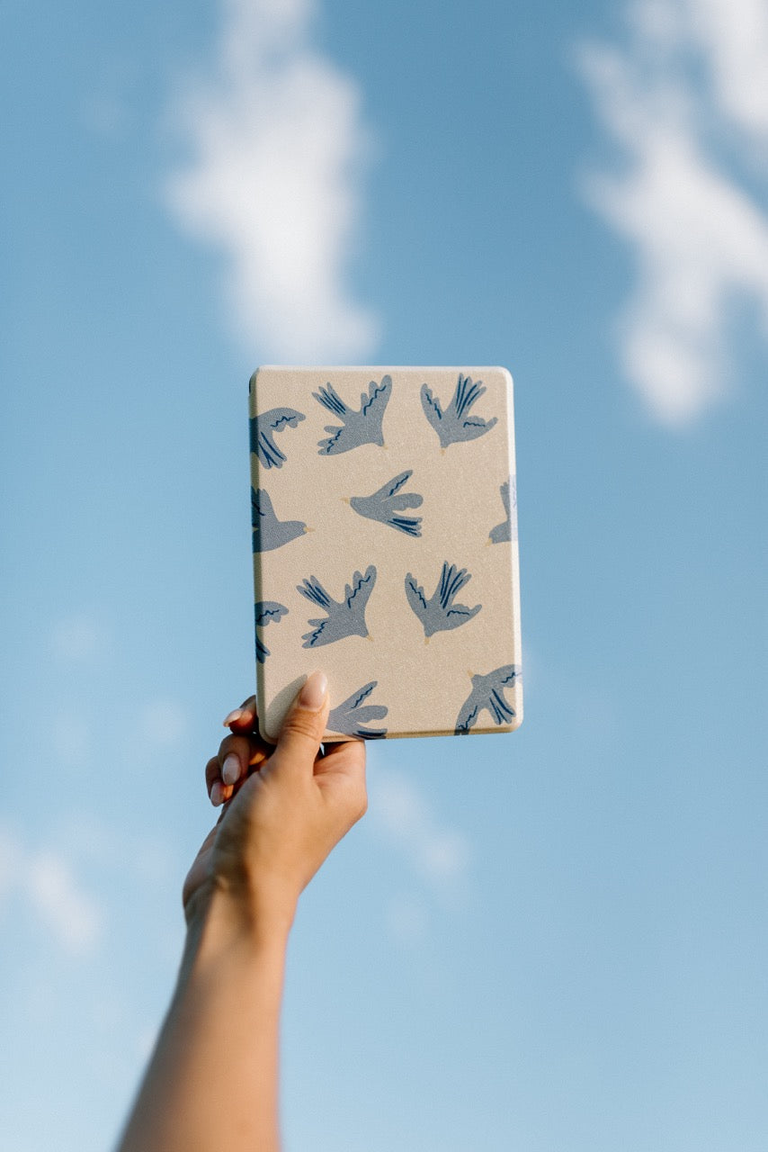 Birdie Blue - Kindle Case