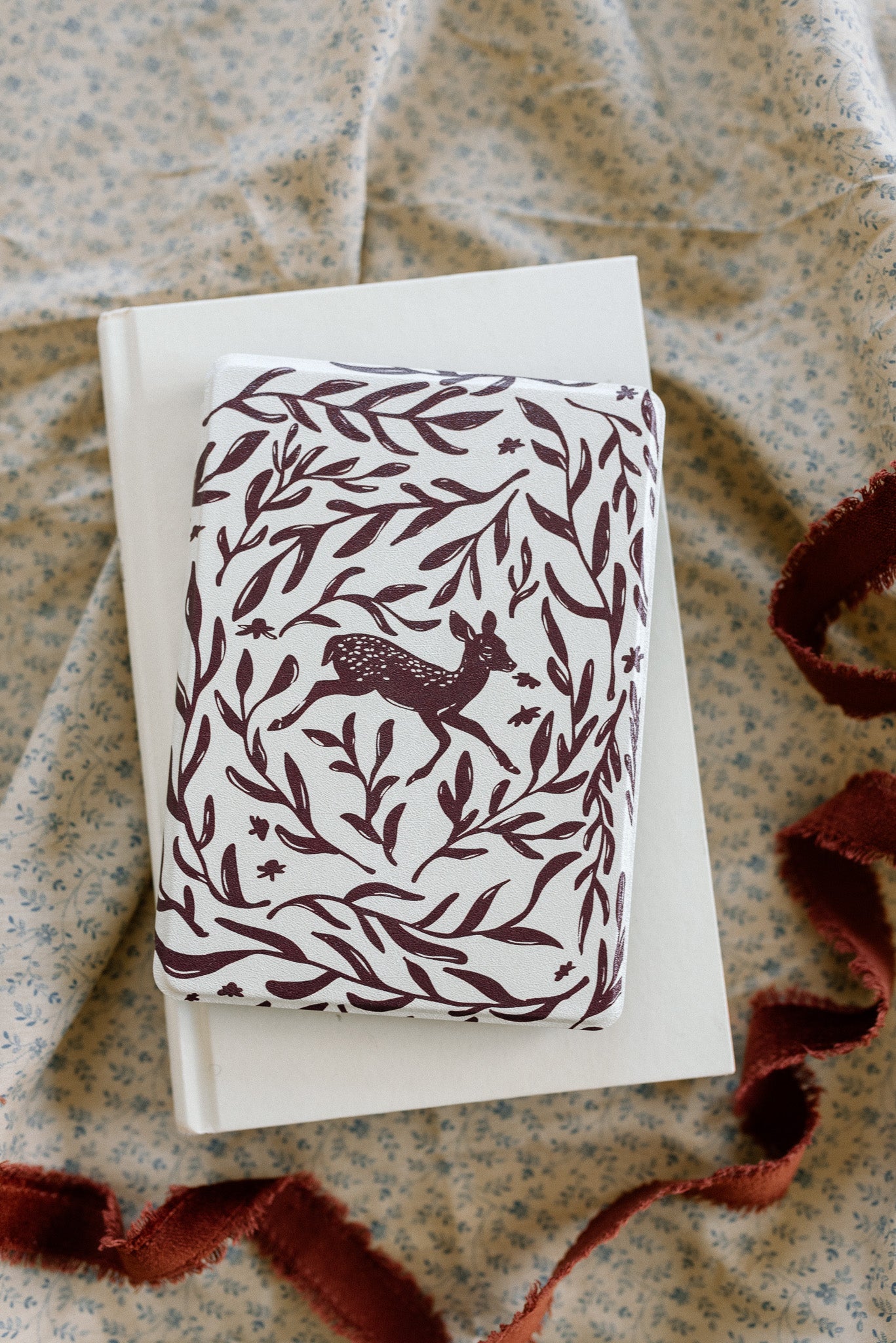 Folk & Fawn - Kindle Case